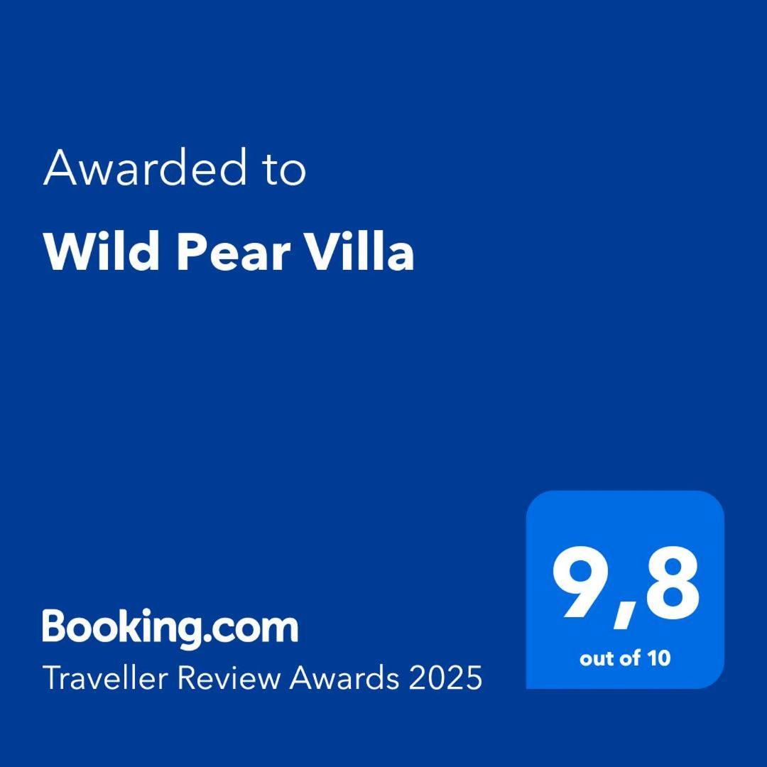 Wild Pear Villa 阿齐亚·佩拉加 外观 照片